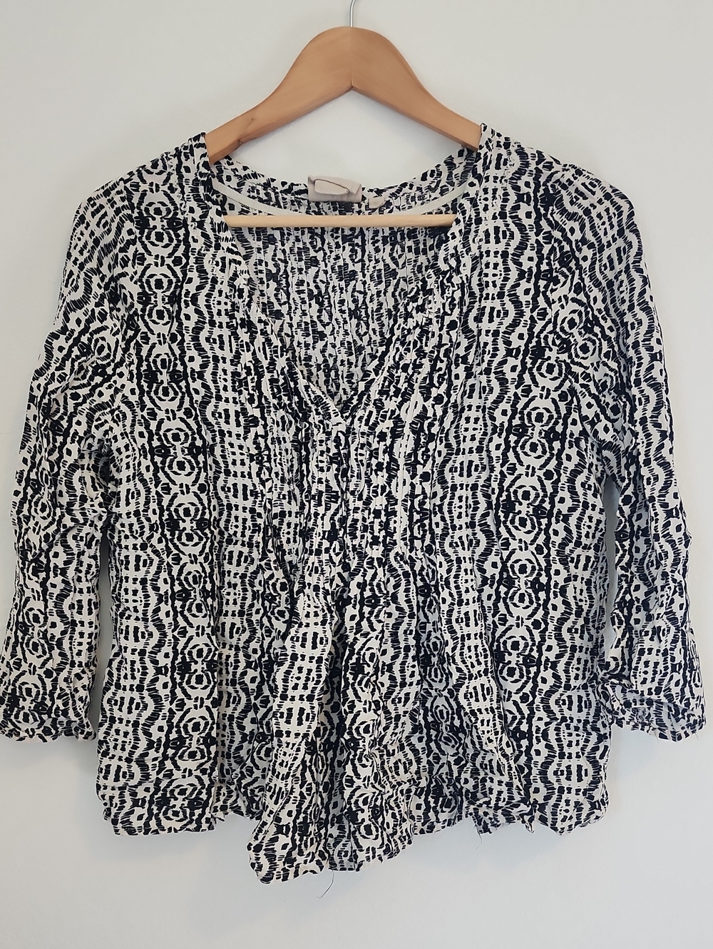 Anthropologie Women's Black & White Patterned 3/4 Sleeve Blouse
